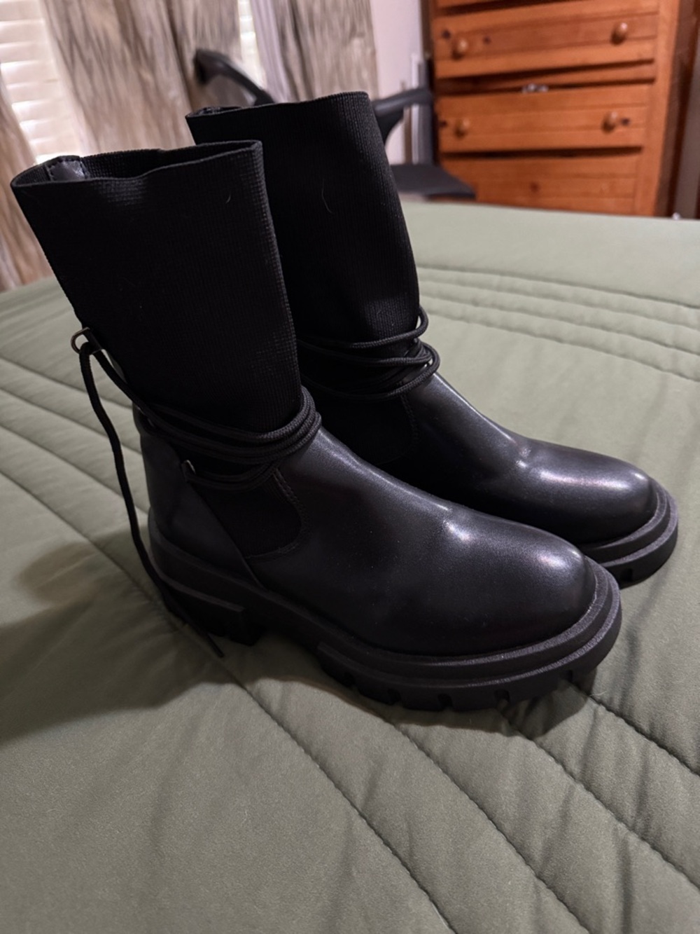 Black Women's Combat Boots with Chunky Sole